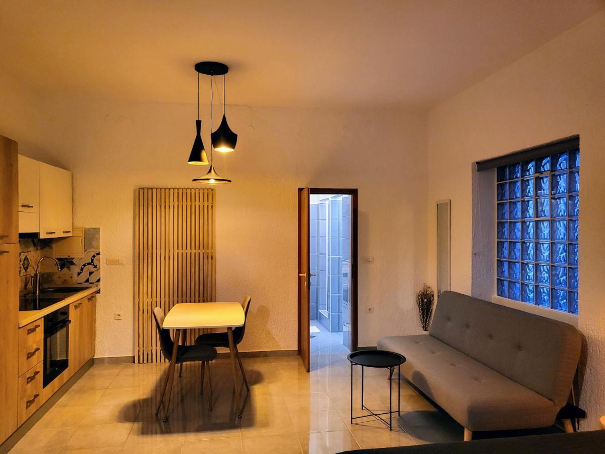 Studio Square Funtana Apartment Exterior photo